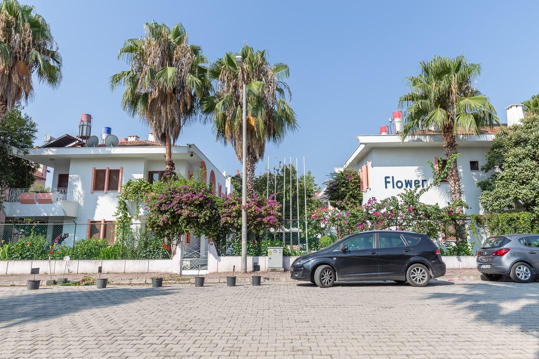 Giriş ve otopark